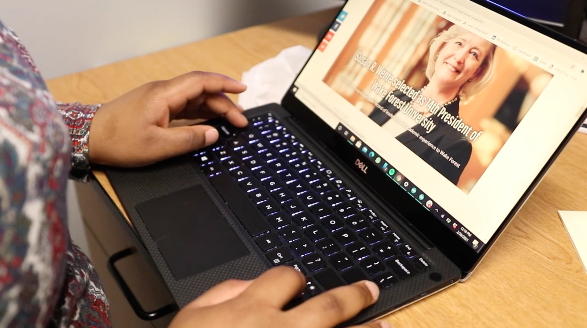 hands navigating a laptop using only the keyboard